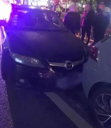 驚了！寧波男子酒駕被逮，竟把酒精測試儀“吹爆”！警察都嚇壞！